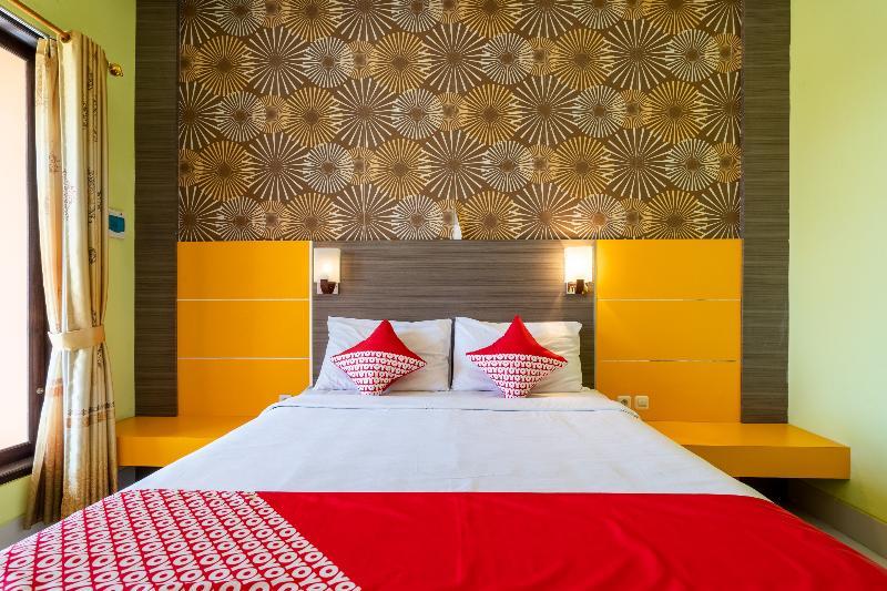 Oyo 922 Pp Dream Guest House Lovina Beach Extérieur photo